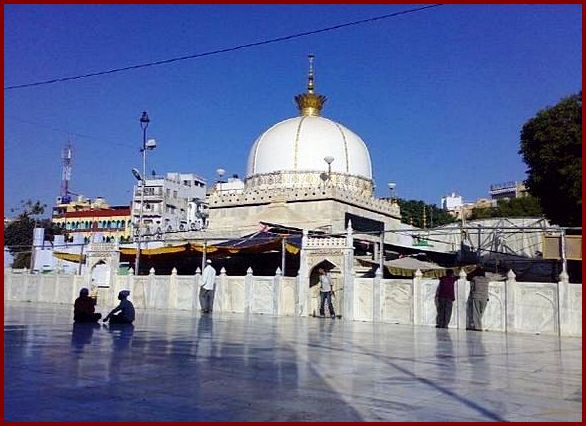 Shrine of Hazrat Khwaja Gharib Nawaz R.A (Ajmar,India)